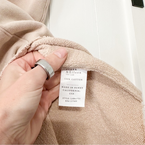 Frank & Eileen Donegal Unforgettable Skirt Triple Fleece Sand Size Small - Picture 3 of 7